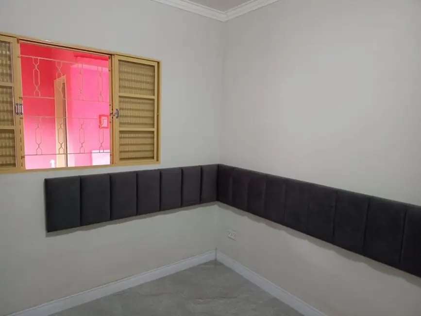 Foto 5 de Casa com 3 quartos à venda e para alugar em Parque Aeroporto, Taubate - SP