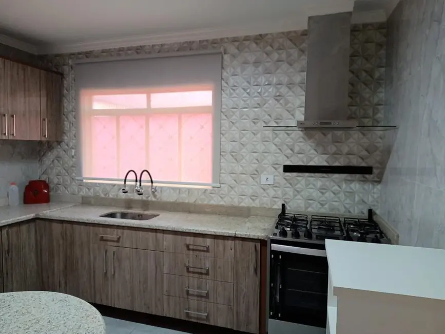 Foto 8 de Casa com 3 quartos à venda e para alugar em Parque Aeroporto, Taubate - SP