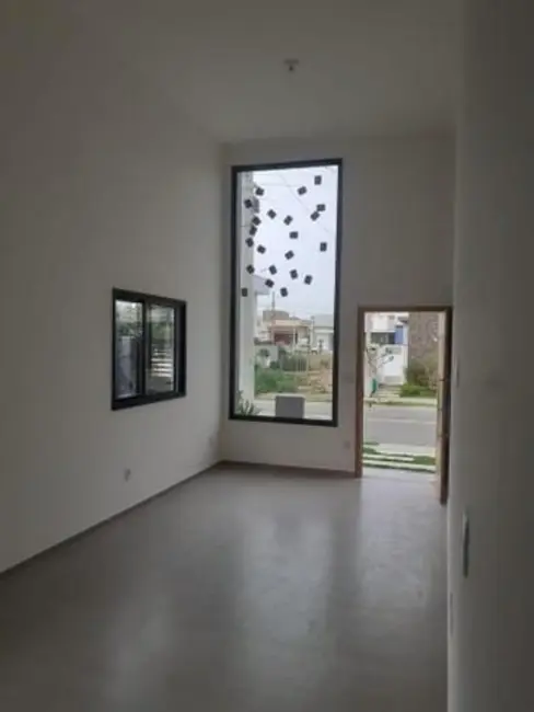 Foto 1 de Casa de Condomínio com 3 quartos à venda, 142m2 em Bairro do Grama, Cacapava - SP