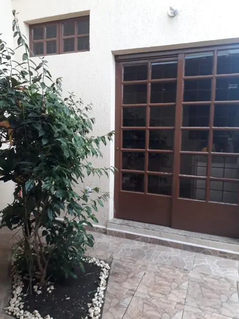 Foto 1 de Casa com 3 quartos à venda, 255m2 em Pindamonhangaba - SP