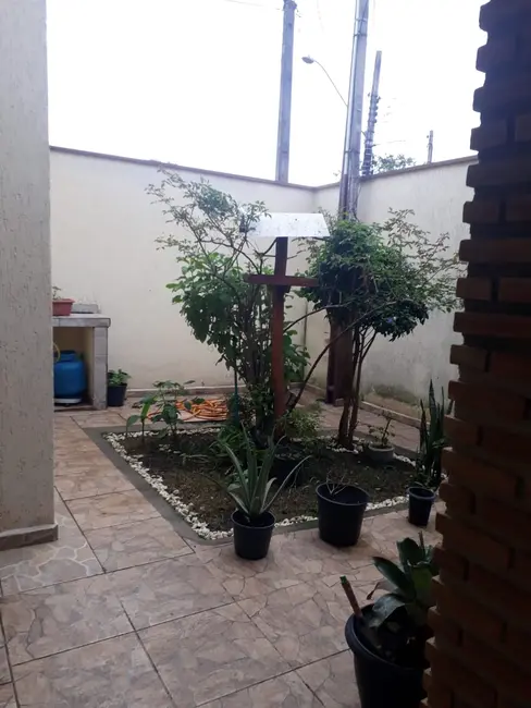 Foto 2 de Casa com 3 quartos à venda, 255m2 em Pindamonhangaba - SP