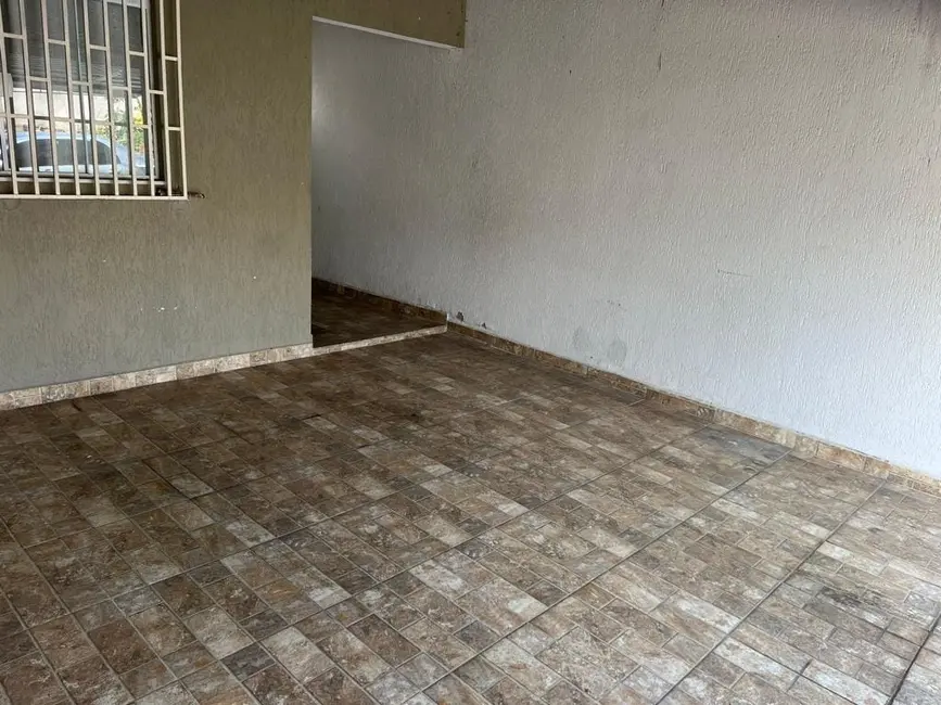 Foto 2 de Casa com 2 quartos à venda, 120m2 em Pindamonhangaba - SP