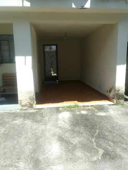Casa com 3 quartos à venda, 87m2 em Vila São João, Pindamonhangaba - SP - imagem 5 Foto 5 de Casa com 3 quartos à venda, 87m2 em Vila São João, Pindamonhangaba - SP
