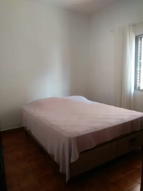 Casa com 3 quartos à venda, 87m2 em Vila São João, Pindamonhangaba - SP - imagem 8 Foto 8 de Casa com 3 quartos à venda, 87m2 em Vila São João, Pindamonhangaba - SP