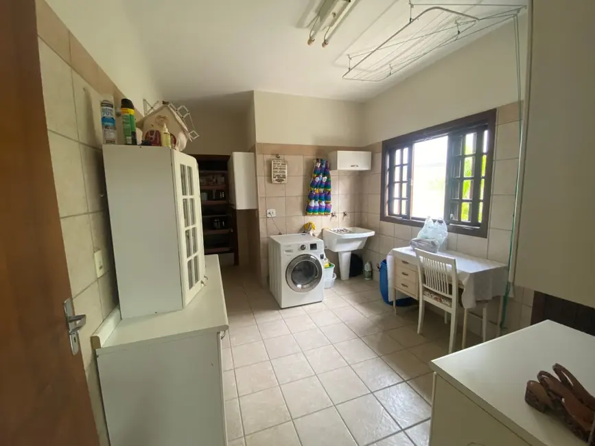 Foto 7 de Casa com 3 quartos à venda, 390m2 em Internacional Park, Guaratingueta - SP