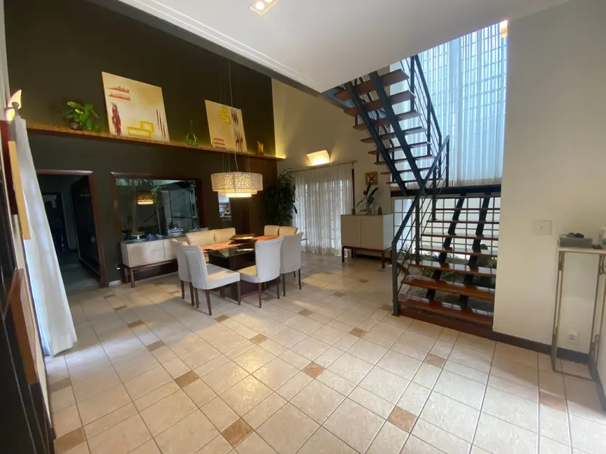 Foto 4 de Casa com 3 quartos à venda, 390m2 em Internacional Park, Guaratingueta - SP