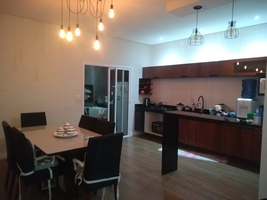 Foto 4 de Sobrado com 3 quartos à venda, 190m2 em Residencial Maricá, Pindamonhangaba - SP