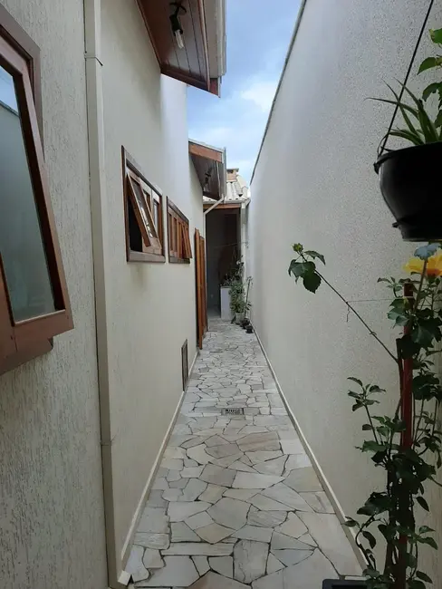 Foto 5 de Casa com 3 quartos à venda, 237m2 em Crispim, Pindamonhangaba - SP