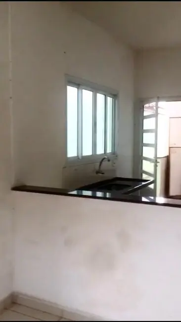 Foto 2 de Casa com 2 quartos à venda, 131m2 em Pindamonhangaba - SP
