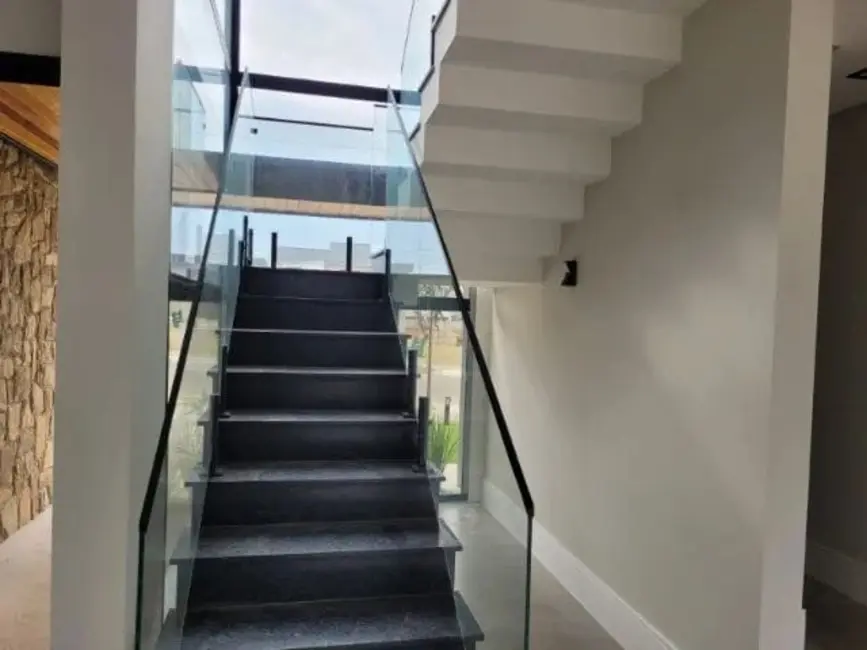 Foto 5 de Casa de Condomínio com 4 quartos à venda, 237m2 em Sao Jose Dos Campos - SP