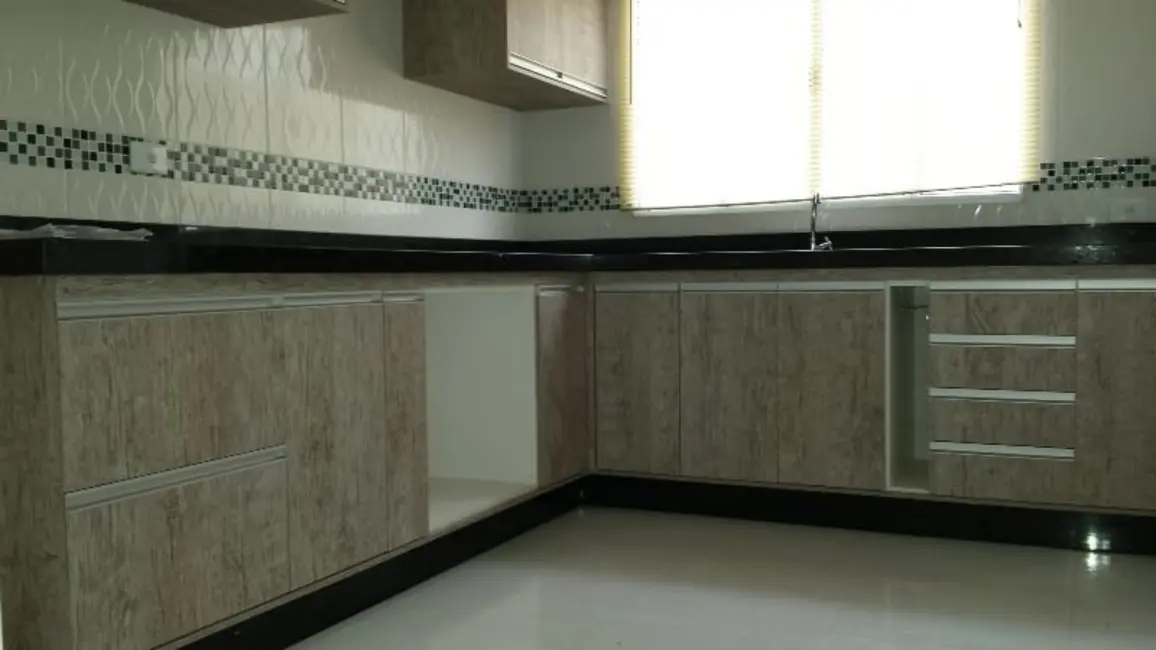 Foto 9 de Casa de Condomínio com 3 quartos à venda, 140m2 em Pindamonhangaba - SP