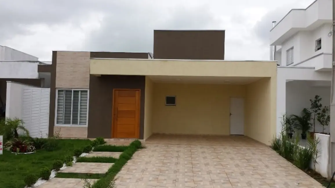 Foto 1 de Casa de Condomínio com 3 quartos à venda, 140m2 em Pindamonhangaba - SP