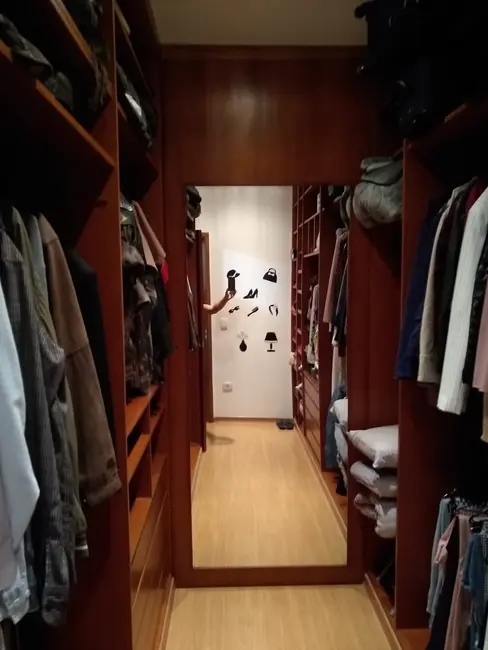 Foto 8 de Sobrado com 3 quartos à venda, 220m2 em Jardim Maria Augusta, Taubate - SP