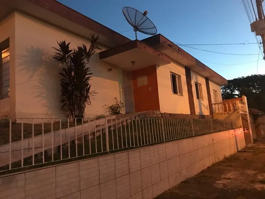 Foto 7 de Casa com 3 quartos à venda, 198m2 em Jardim Boa Vista, Pindamonhangaba - SP