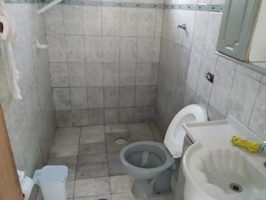 Foto 2 de Sobrado com 3 quartos à venda, 90m2 em Residencial Maricá, Pindamonhangaba - SP