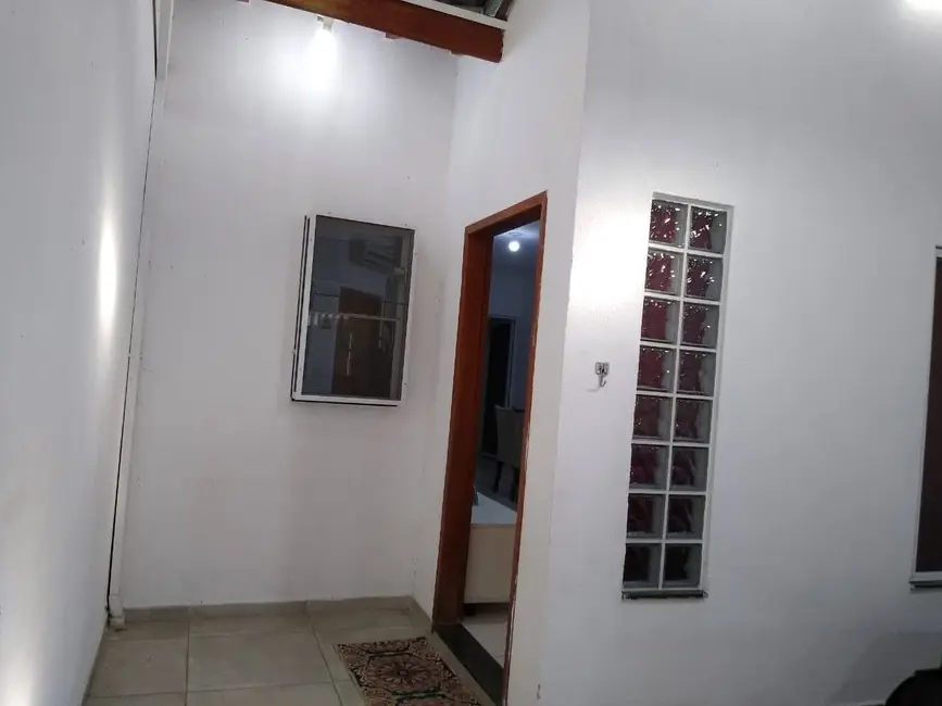 Foto 2 de Casa com 2 quartos à venda, 90m2 em Azeredo, Pindamonhangaba - SP