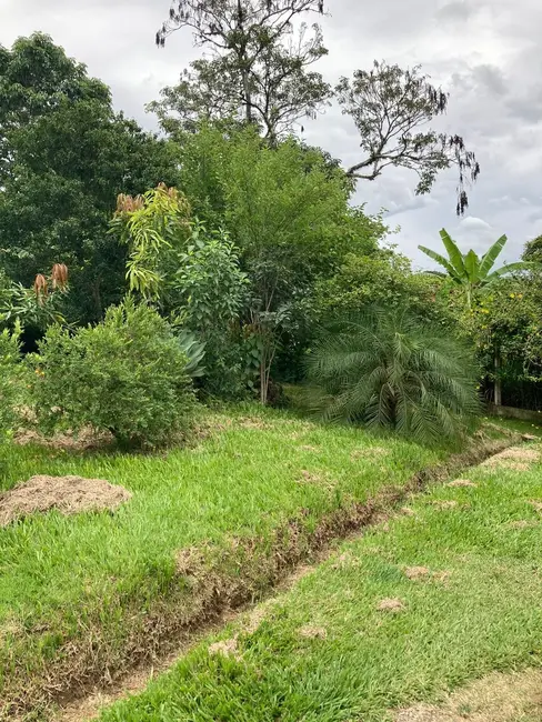 Foto 3 de Casa com 3 quartos à venda, 200m2 em Bom Jardim I, Guaratingueta - SP