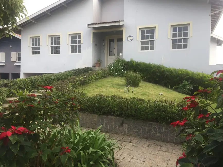 Foto 1 de Sobrado com 3 quartos à venda, 474m2 em Socorro, Pindamonhangaba - SP