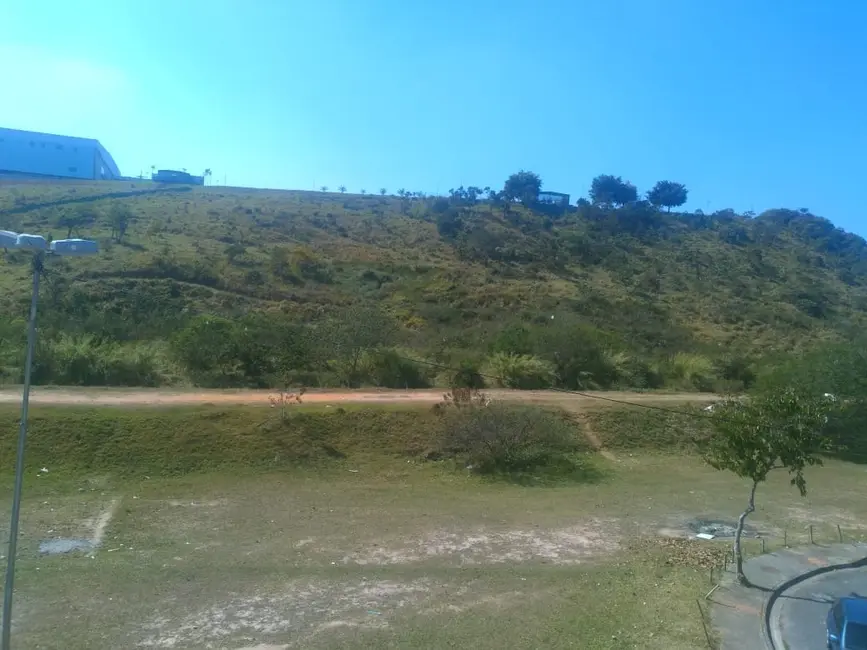 Sobrado com 3 quartos à venda, 300m2 em Sao Jose Dos Campos - SP - imagem 4 Foto 4 de Sobrado com 3 quartos à venda, 300m2 em Sao Jose Dos Campos - SP