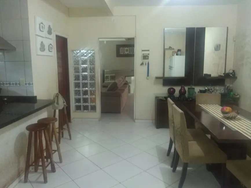 Sobrado com 3 quartos à venda, 300m2 em Sao Jose Dos Campos - SP - imagem 2 Foto 2 de Sobrado com 3 quartos à venda, 300m2 em Sao Jose Dos Campos - SP