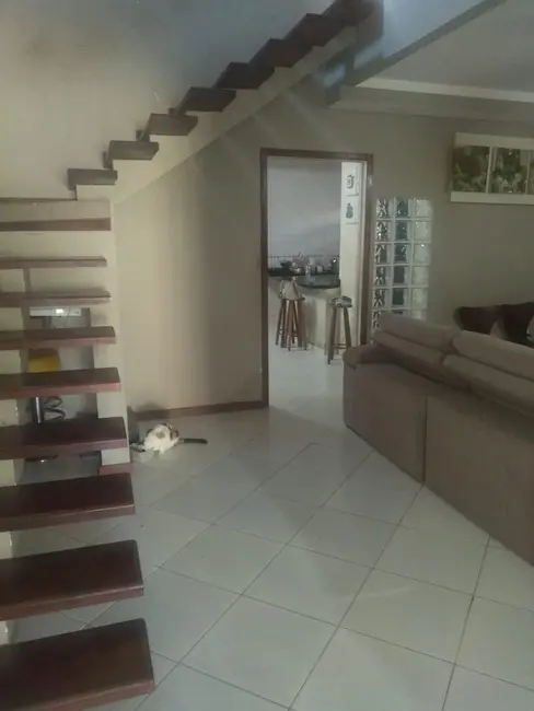 Sobrado com 3 quartos à venda, 300m2 em Sao Jose Dos Campos - SP - imagem 7 Foto 7 de Sobrado com 3 quartos à venda, 300m2 em Sao Jose Dos Campos - SP