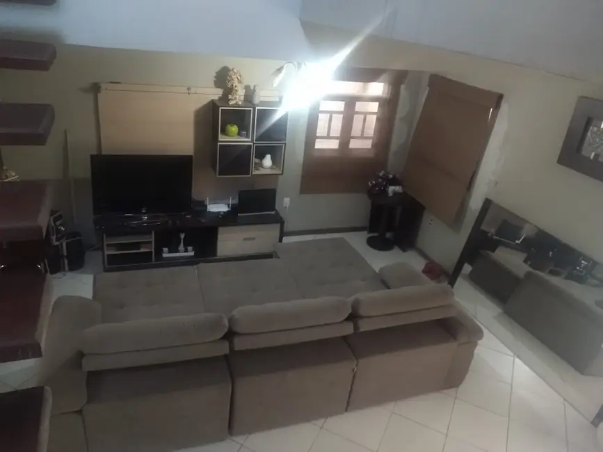 Sobrado com 3 quartos à venda, 300m2 em Sao Jose Dos Campos - SP - imagem 8 Foto 8 de Sobrado com 3 quartos à venda, 300m2 em Sao Jose Dos Campos - SP