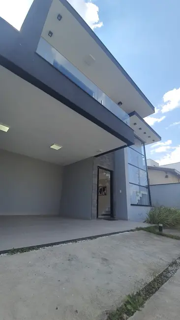 Foto 4 de Casa de Condomínio com 3 quartos à venda, 235m2 em Piracangaguá, Taubate - SP