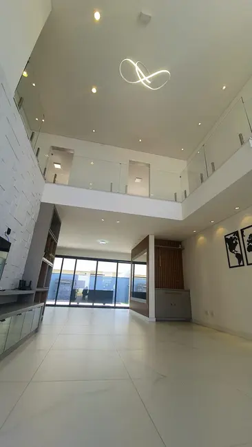 Foto 7 de Casa de Condomínio com 3 quartos à venda, 235m2 em Piracangaguá, Taubate - SP