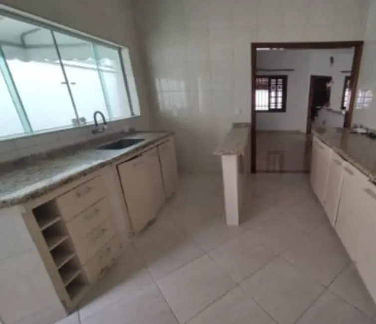 Foto 7 de Casa com 2 quartos à venda, 157m2 em Vila Suiça, Pindamonhangaba - SP