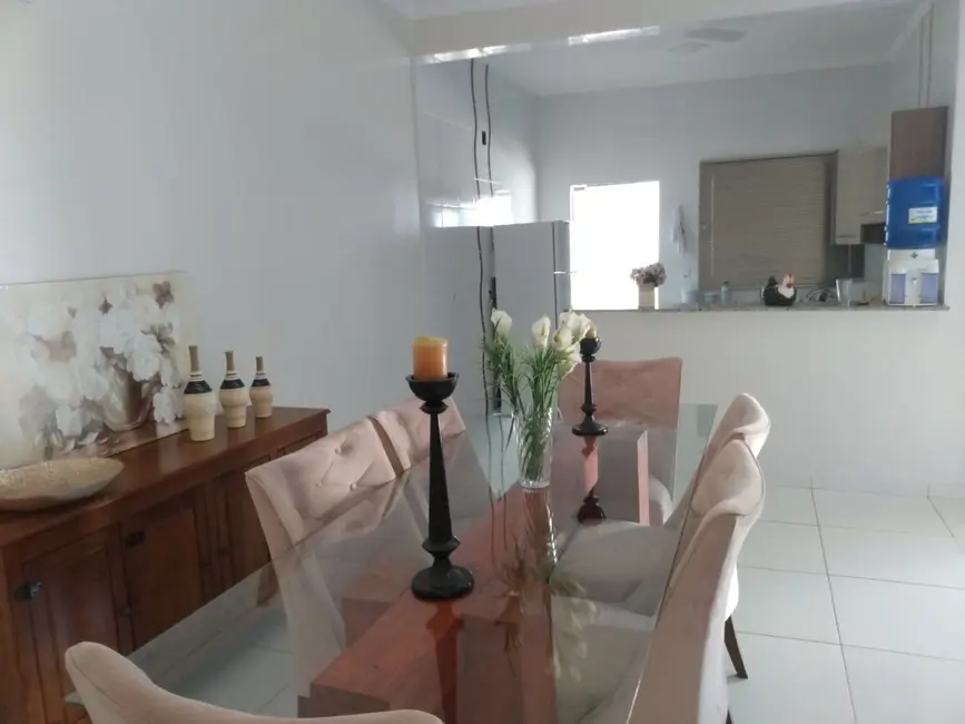 Foto 4 de Sobrado com 3 quartos à venda, 180m2 em Residencial Liberdade (Moreira César), Pindamonhangaba - SP