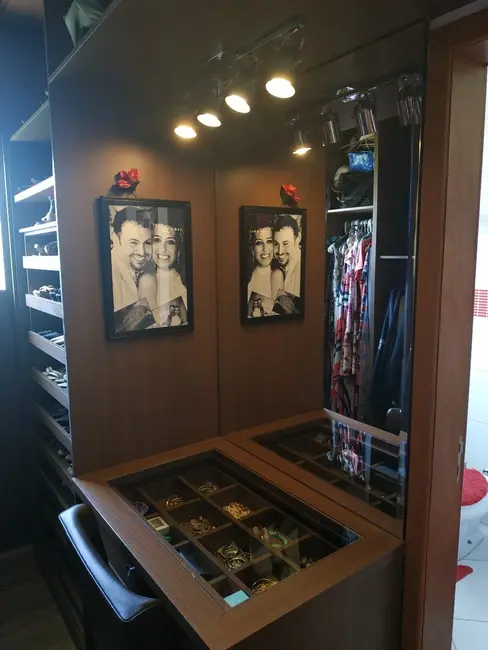 Foto 9 de Sobrado com 4 quartos à venda, 220m2 em Piracangaguá, Taubate - SP