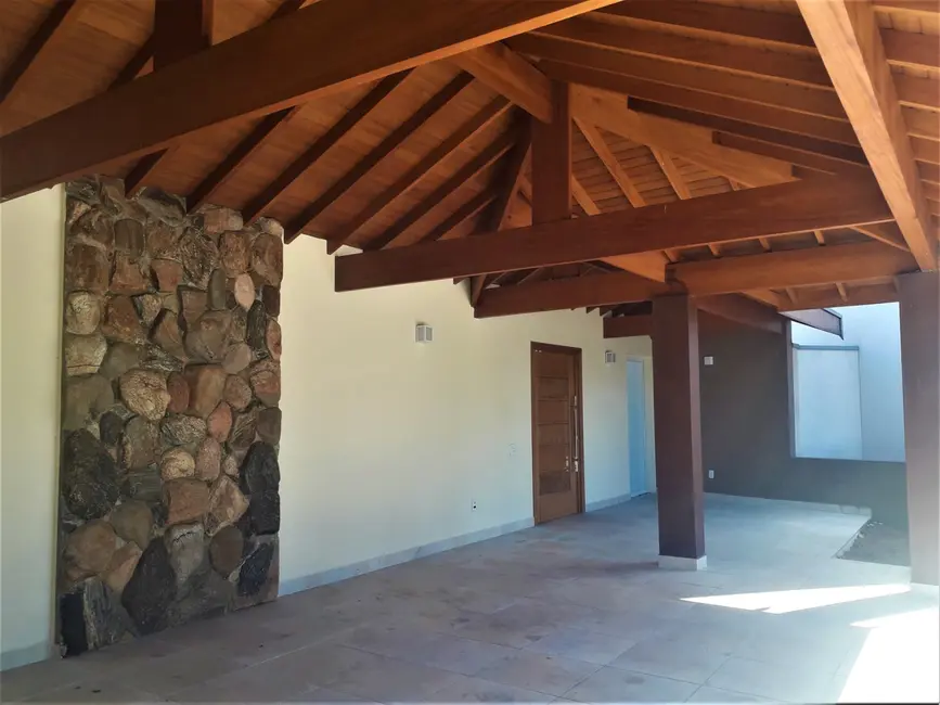 Foto 3 de Casa de Condomínio com 3 quartos à venda, 216m2 em Parque São Luís, Taubate - SP