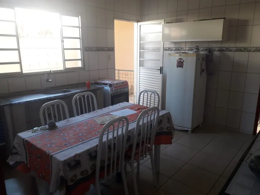 Foto 6 de Casa com 2 quartos à venda, 80m2 em Jardim do Vale, Guaratingueta - SP