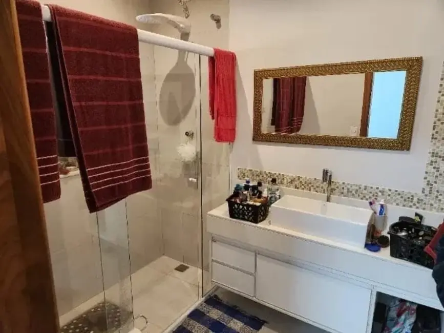 Foto 5 de Casa com 5 quartos à venda, 300m2 em Jardim Gurilândia, Taubate - SP