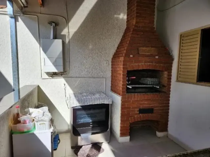 Foto 4 de Casa com 5 quartos à venda, 300m2 em Jardim Gurilândia, Taubate - SP