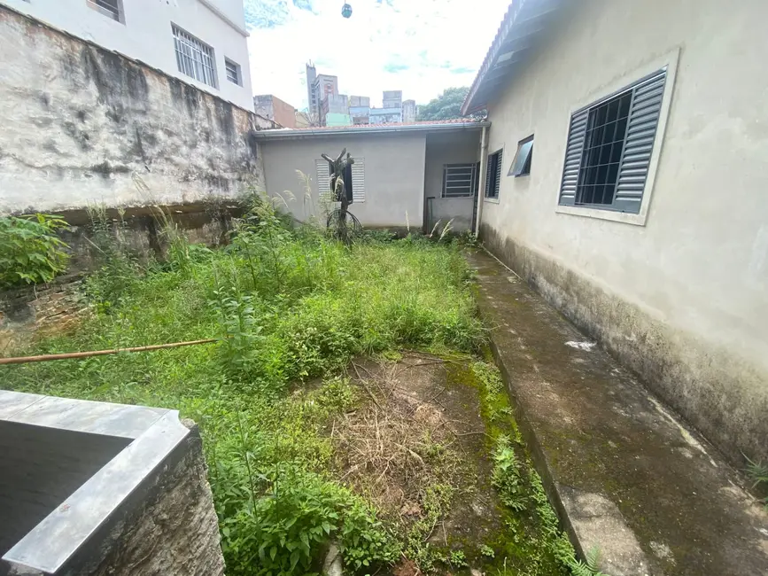 Casa com 3 quartos à venda, 180m2 em Aparecida - SP - imagem 3 Foto 3 de Casa com 3 quartos à venda, 180m2 em Aparecida - SP