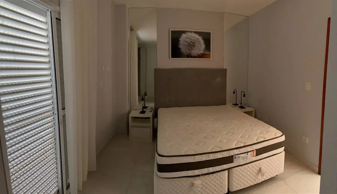 Foto 2 de Casa de Condomínio com 3 quartos à venda, 119m2 em Vila Areao, Taubate - SP