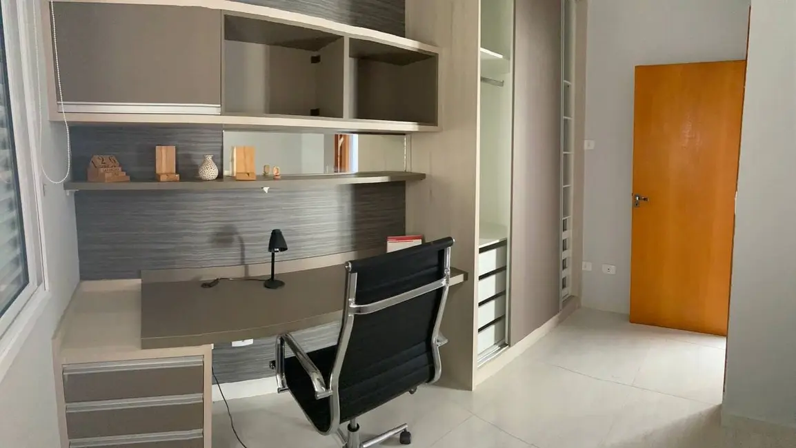 Foto 4 de Casa de Condomínio com 3 quartos à venda, 119m2 em Vila Areao, Taubate - SP