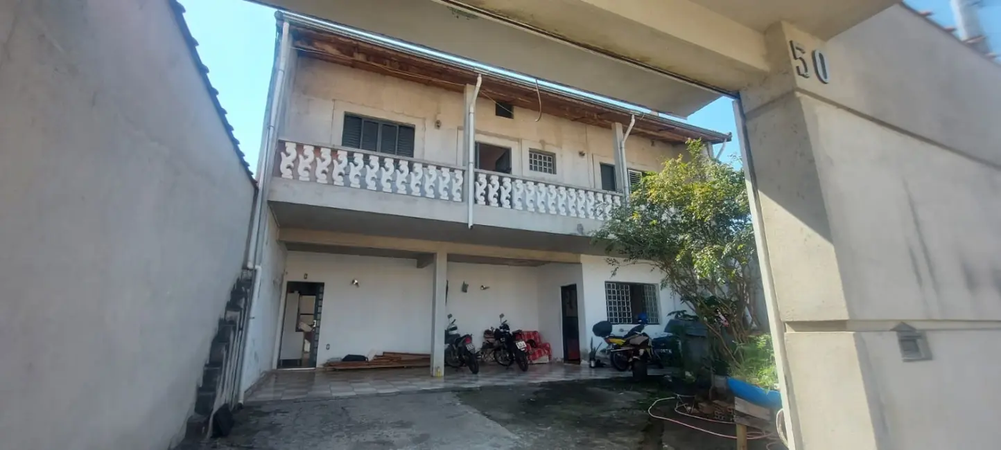 Foto 1 de Casa com 4 quartos à venda, 260m2 em Jardim Novo Horizonte, Lorena - SP