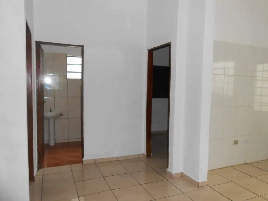 Foto 2 de Sobrado com 3 quartos à venda, 200m2 em Jardim Santa Cecília, Pindamonhangaba - SP