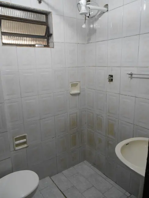 Foto 1 de Sobrado com 3 quartos à venda, 200m2 em Jardim Santa Cecília, Pindamonhangaba - SP