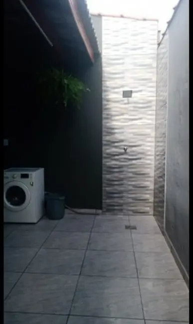 Foto 4 de Casa com 2 quartos à venda, 70m2 em Pindamonhangaba - SP