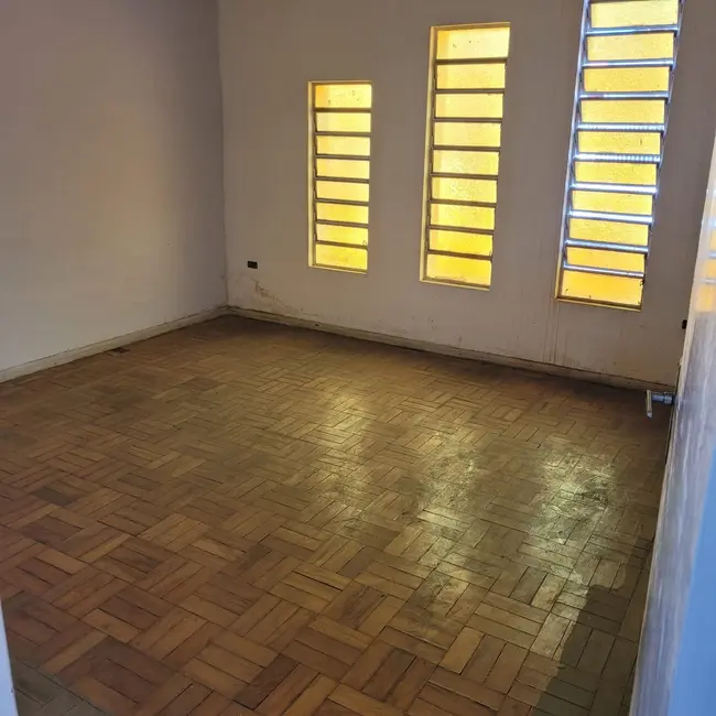 Foto 2 de Casa com 4 quartos à venda, 170m2 em Chácara Doutor Hipólito, Taubate - SP
