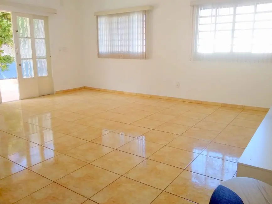Foto 7 de Sobrado com 2 quartos à venda e para alugar, 241m2 em Roseira - SP