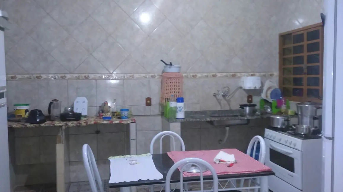 Sobrado com 4 quartos à venda, 250m2 em Potim - SP - imagem 4 Foto 4 de Sobrado com 4 quartos à venda, 250m2 em Potim - SP