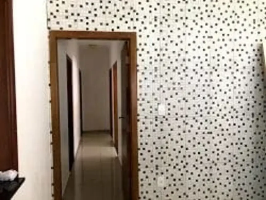 Foto 2 de Casa com 3 quartos à venda, 140m2 em Pindamonhangaba - SP