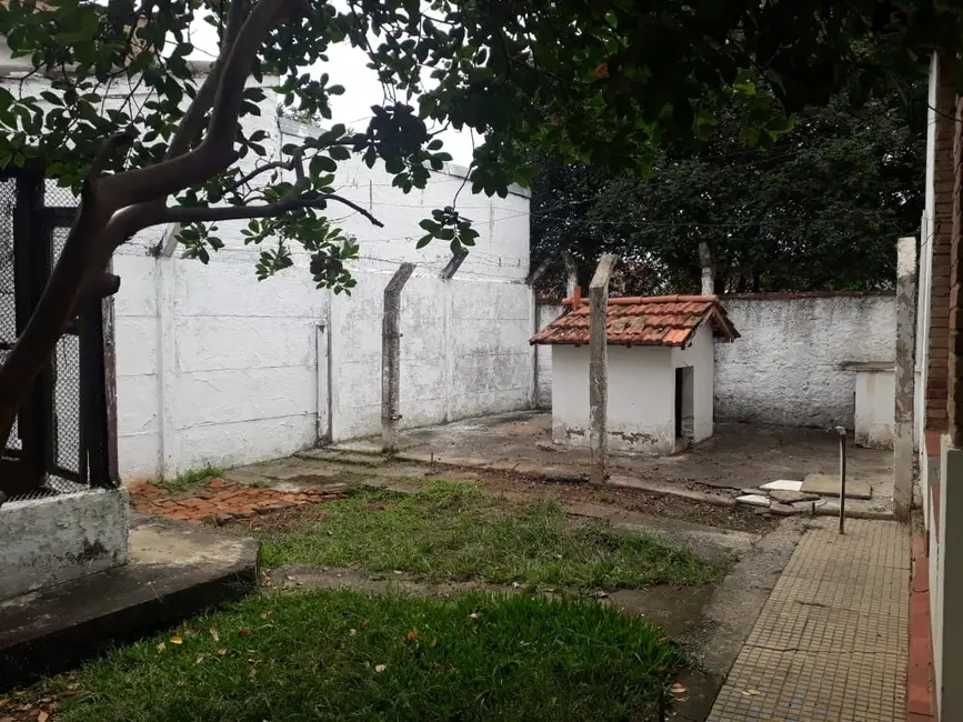 Casa com 3 quartos à venda e para alugar, 235m2 em Pindamonhangaba - SP - imagem 3 Foto 3 de Casa com 3 quartos à venda e para alugar, 235m2 em Pindamonhangaba - SP