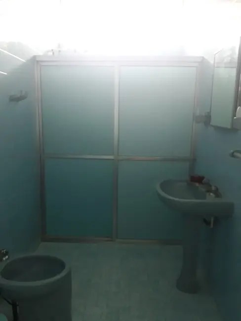 Foto 8 de Casa com 3 quartos à venda e para alugar, 235m2 em Pindamonhangaba - SP