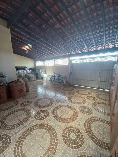 Foto 2 de Casa com 3 quartos à venda, 144m2 em Residencial e Comercial Cidade Jardim, Pindamonhangaba - SP