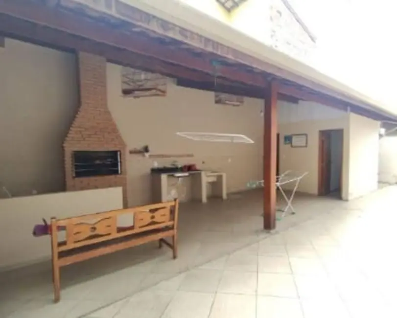 Foto 9 de Casa com 2 quartos à venda, 157m2 em Vila Suiça, Pindamonhangaba - SP